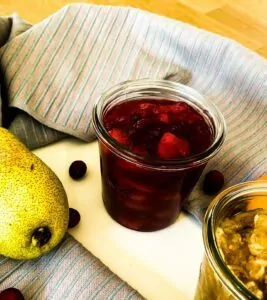 Birnenpreiselbeermarmelade